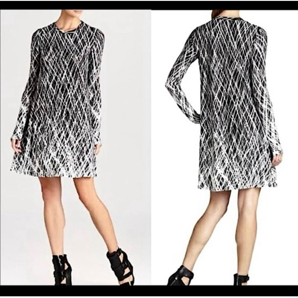 BCBGMAXAZRIA Jeanna Black White Abstract Midi Dress Long Sleeve Size S